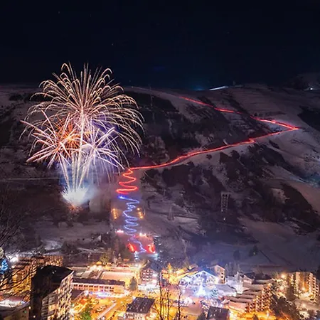 Rénové Aux Deux Alpes - 4 Pers, 29m² - Fr-1-546-20 * Les Deux Alpes